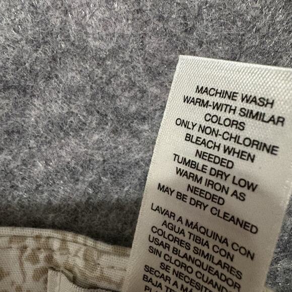 Chicos So Slimming Crop Pants Womens Sz 1 US 8 Tan Cream Foliage Stretch - Picture 5 of 8